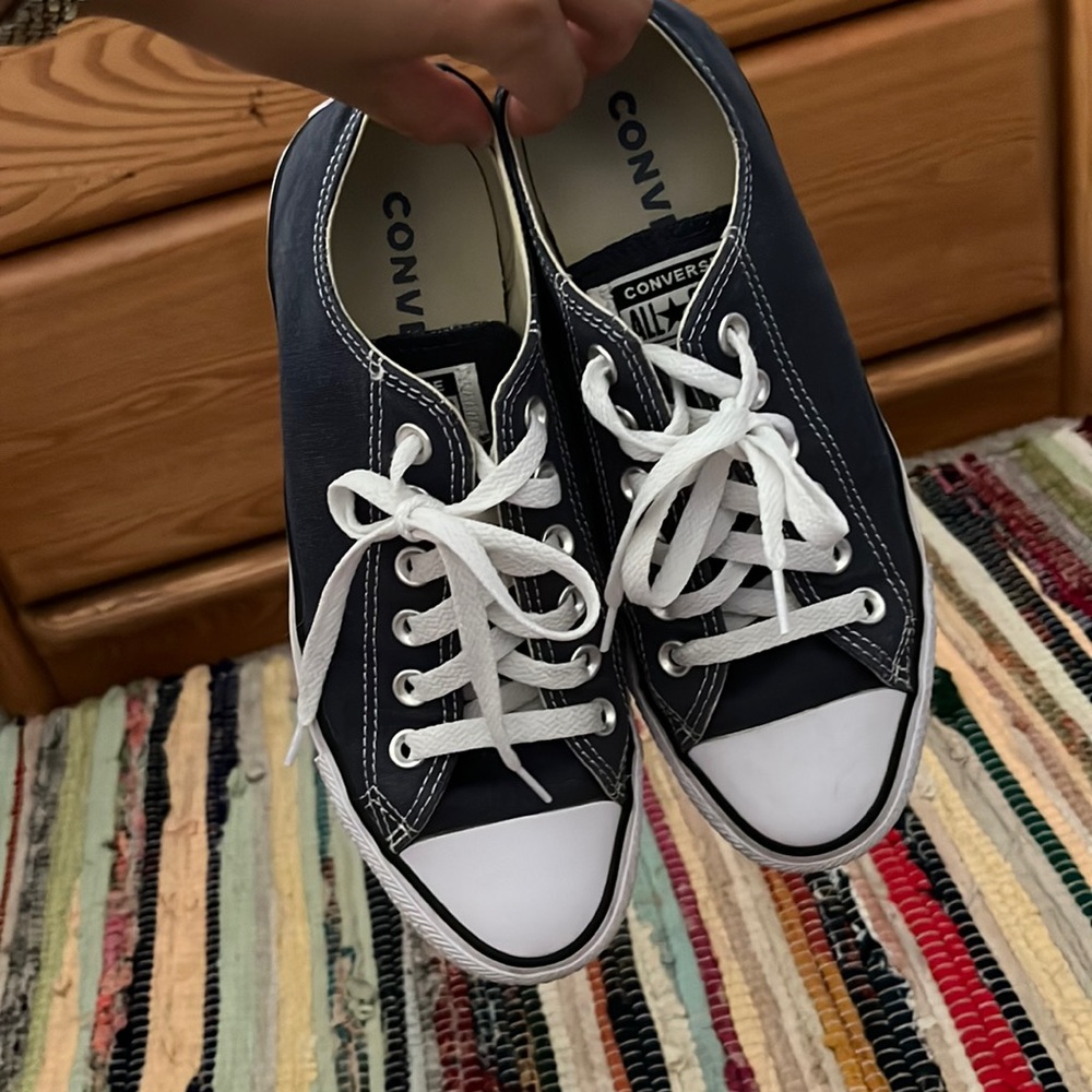 Chuck Taylor All Star Classic in Navy W7;M5